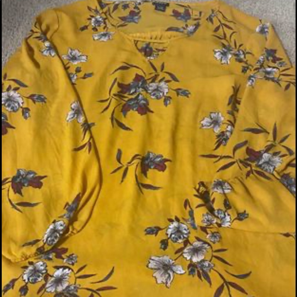 Torrid top size 4